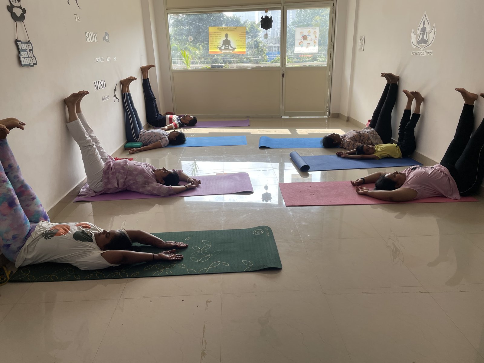 Yoga class moment 4